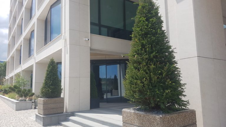 Озеленяване на офис сграда