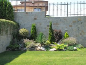 Озеленяване на двор в кв. Бояна (3) – етап 2