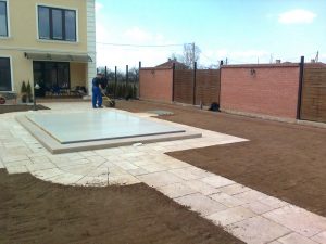 Затревяване на двор в кв. Бусманци