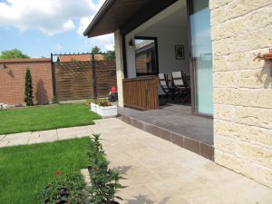 Затревяване на двор в кв. Бусманци