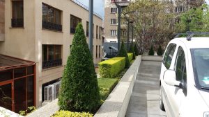 Озеленяване и поддръжка на Банка ДСК – Централно управление.