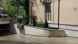 Озеленяване и поддръжка на Банка ДСК – Централно управление.