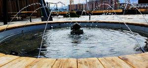 фонтан в Mall Paradise Center